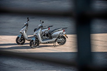 Milyen biztosítást érdemes kötni egy elektromos robogóra?